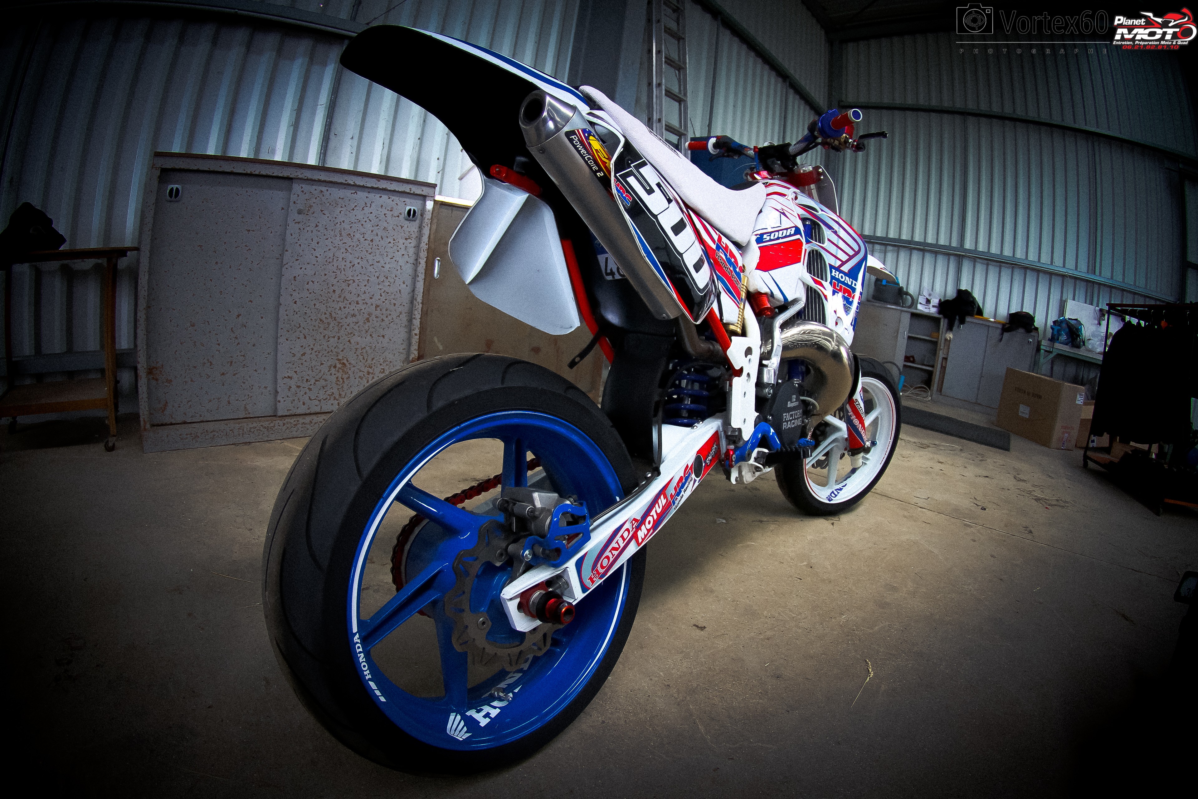 On s'envoi en l'aire avec PLANET MOTO by Vortex60 Photographe