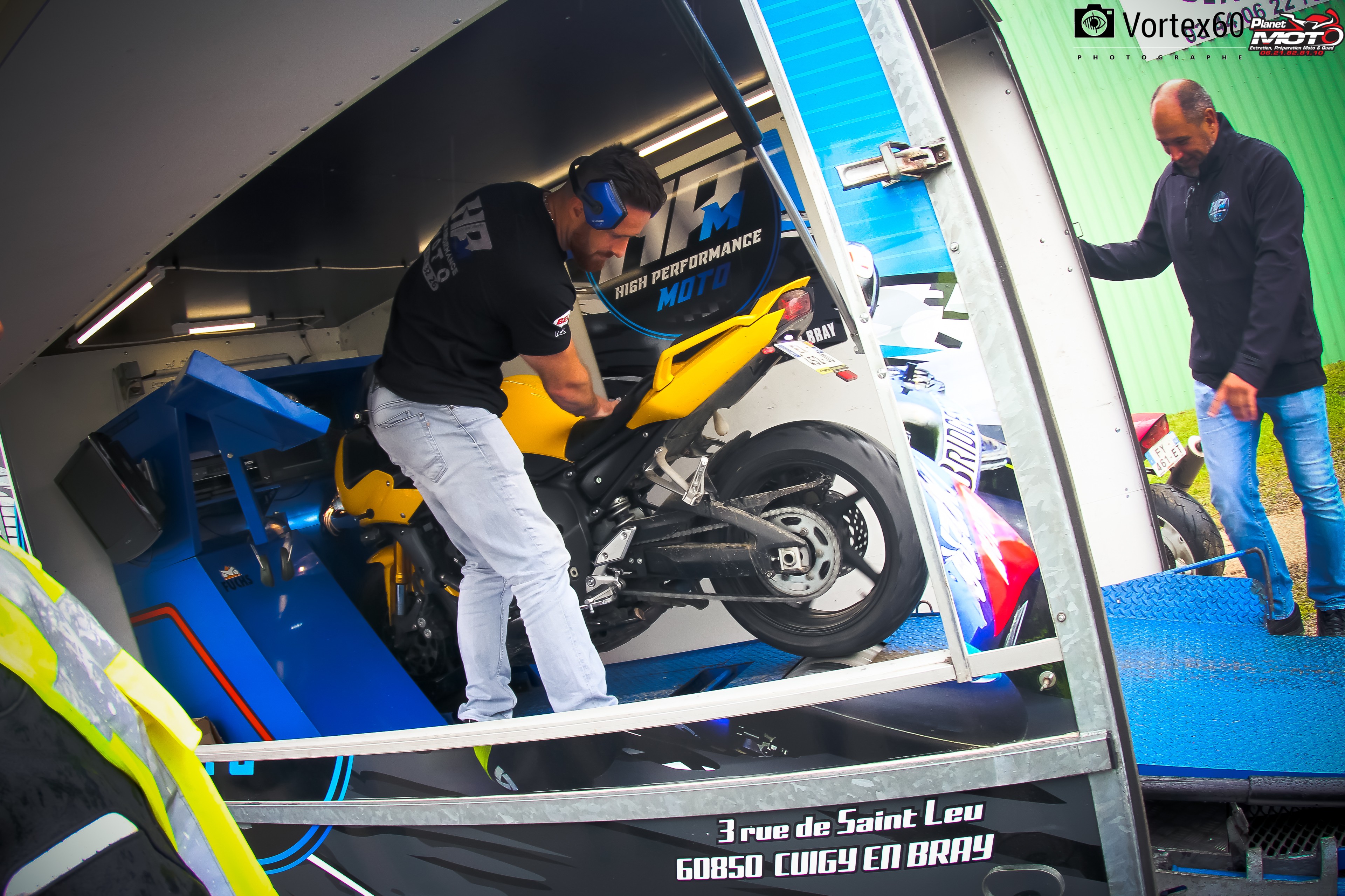 On s'envoi en l'aire avec PLANET MOTO by Vortex60 Photographe